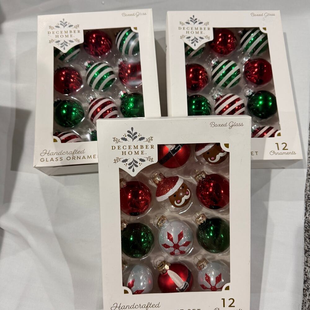 36 pcs Christmas Tree Handcrafted Ornaments Glass Set, Red White Green Glitter